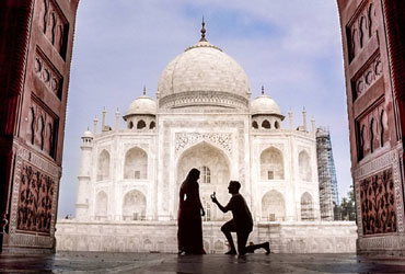 taj-mahal-tour-for-couples